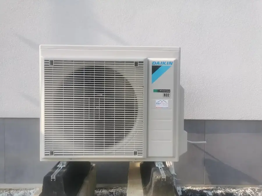 Pompe à chaleur air-eau — Reftech