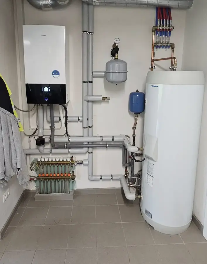 Pompe à chaleur air-eau — Reftech